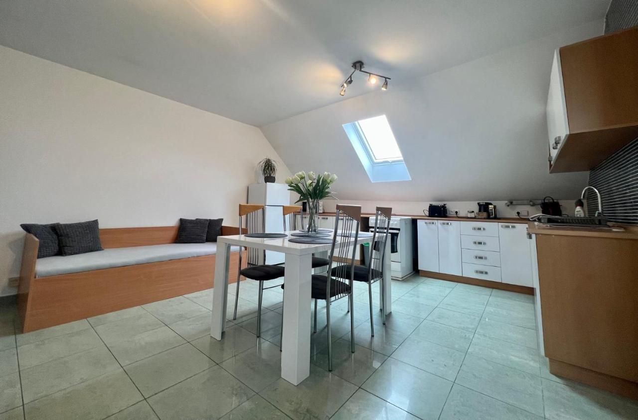 Zatisi 2 Apartment *