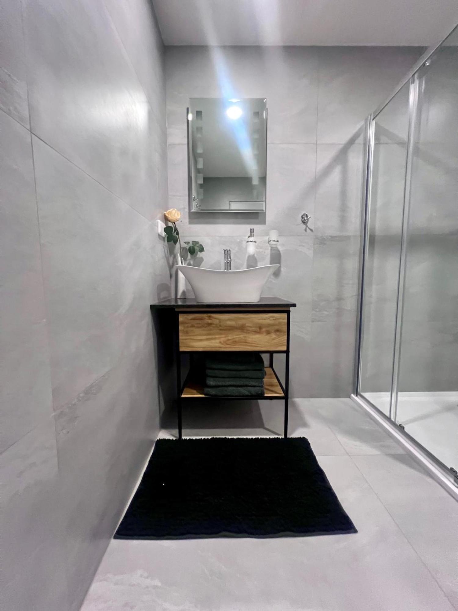 Zatisi 2 Apartment